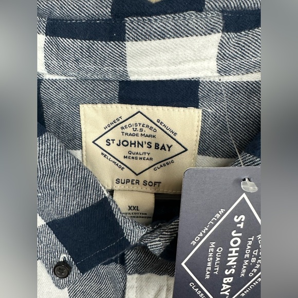 NWT St.John bay classic fit button down - Picture 3 of 4